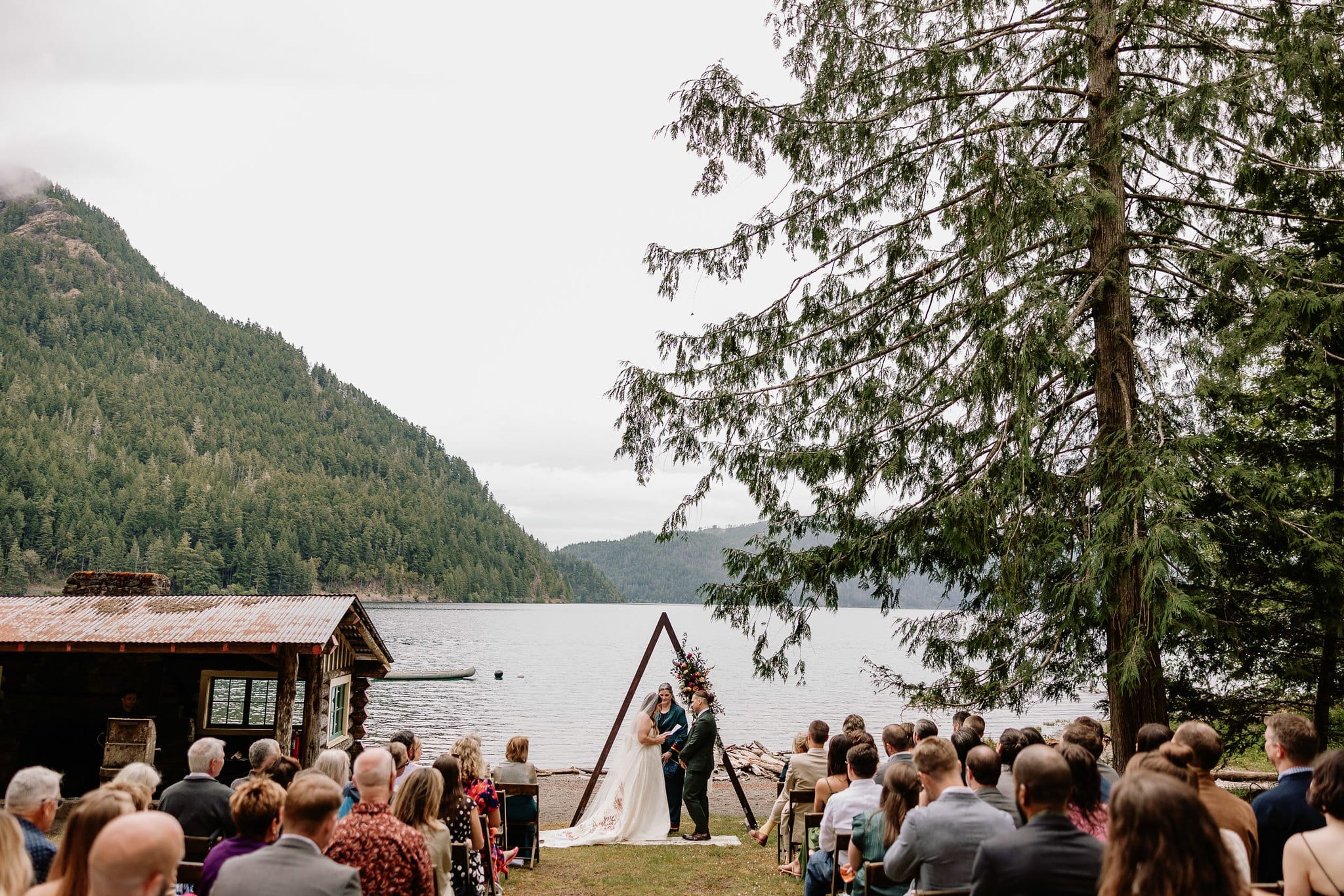 Outdoor wedding ceremony in the seattle area.